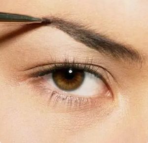 Draw eyebrow